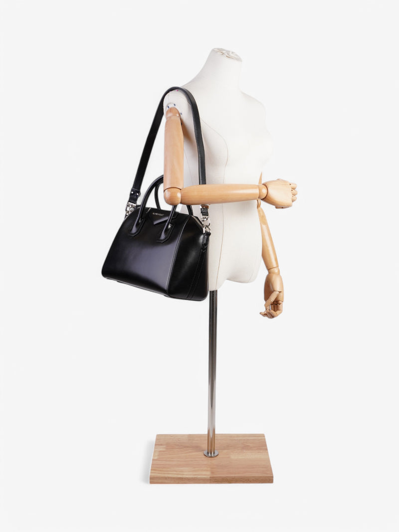  Givenchy Antigona Black Leather Medium