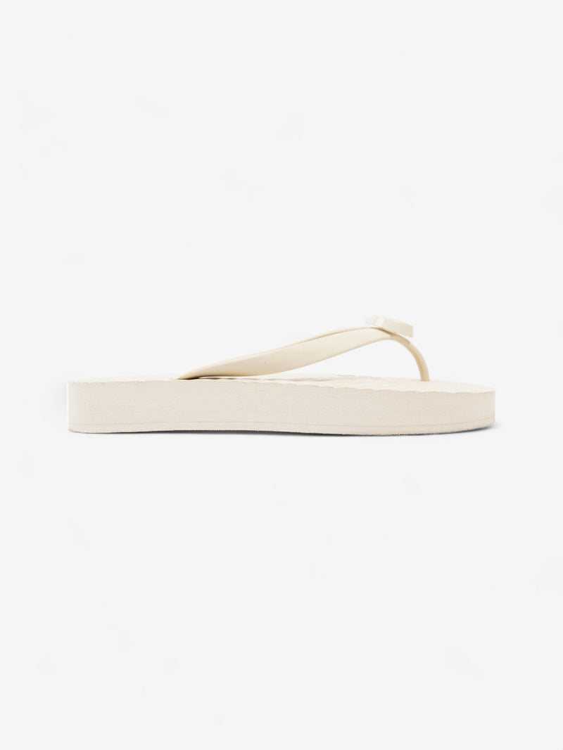  Gucci Marmont Thong Sandal Cream Rubber EU 42 UK 9