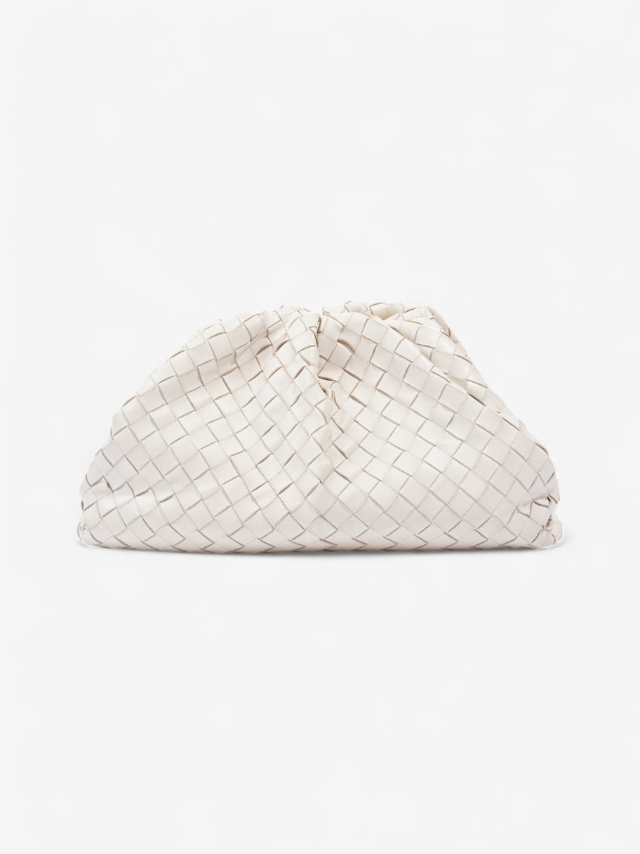 Bottega Veneta The Pouch Intrecciato Leather Clutch in White White Intreccio leather Image 1