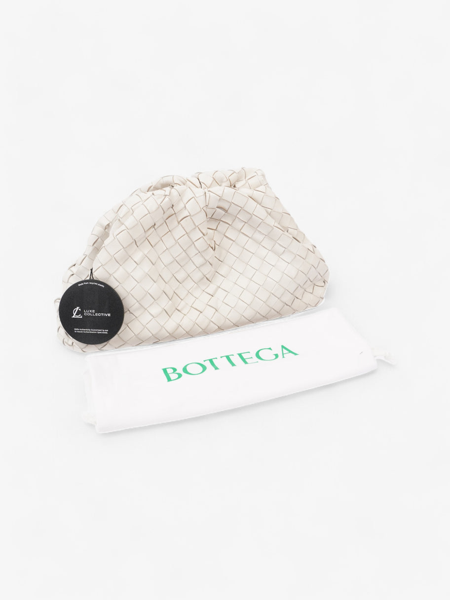 Bottega Veneta The Pouch Intrecciato Leather Clutch in White White Intreccio leather Image 9