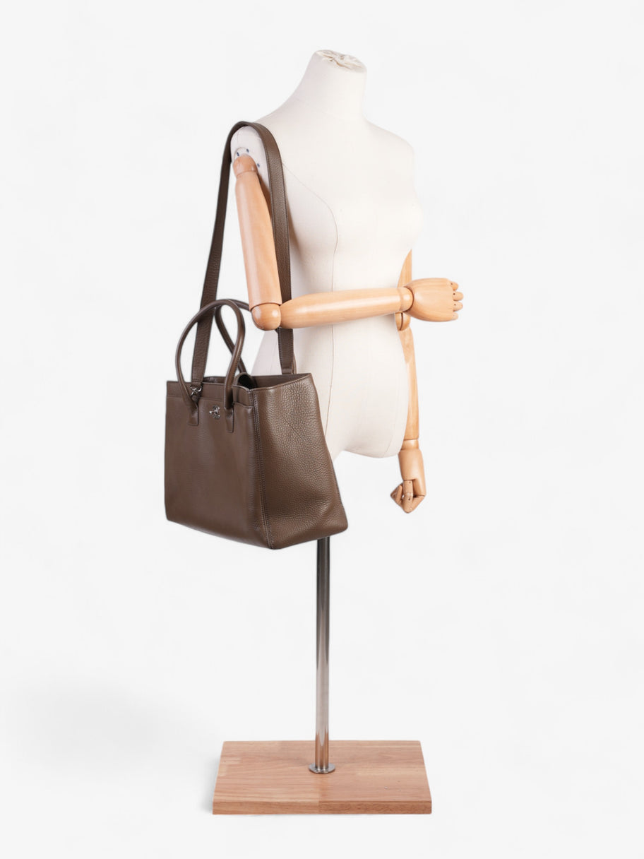 Chanel Executive Cerf Tote Brown Leather Image 2