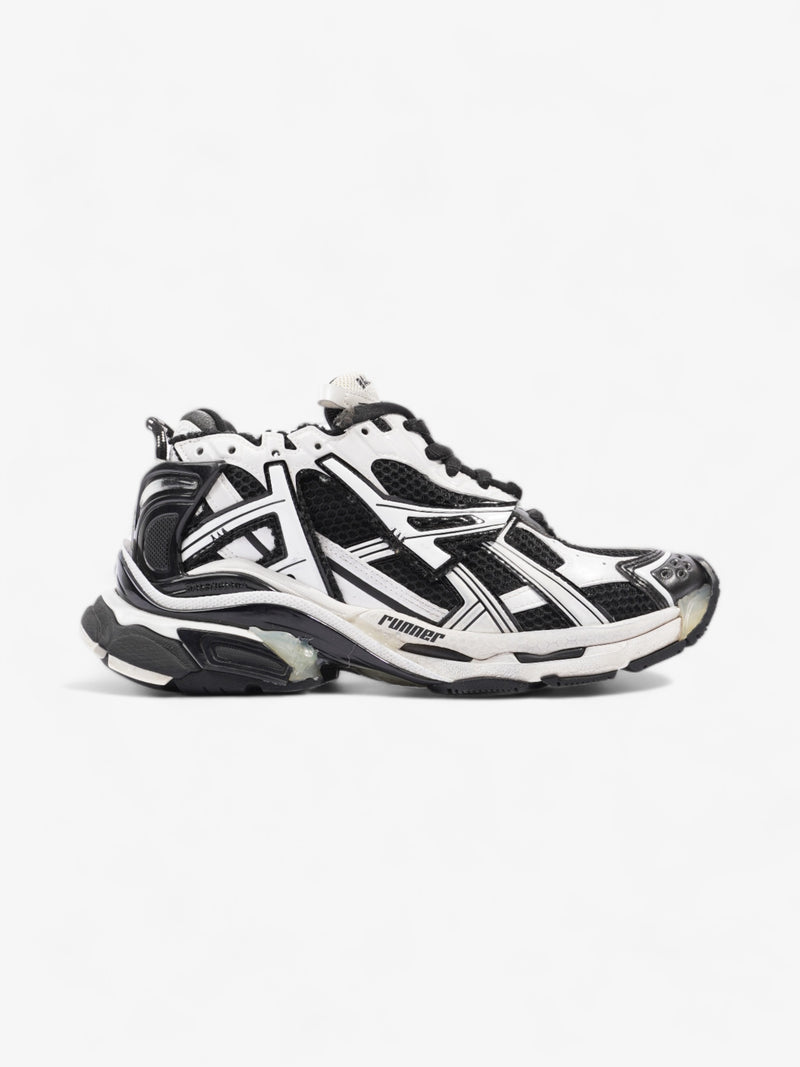  Balenciaga Runner Low-Top Black / White Mesh EU 39 UK 6