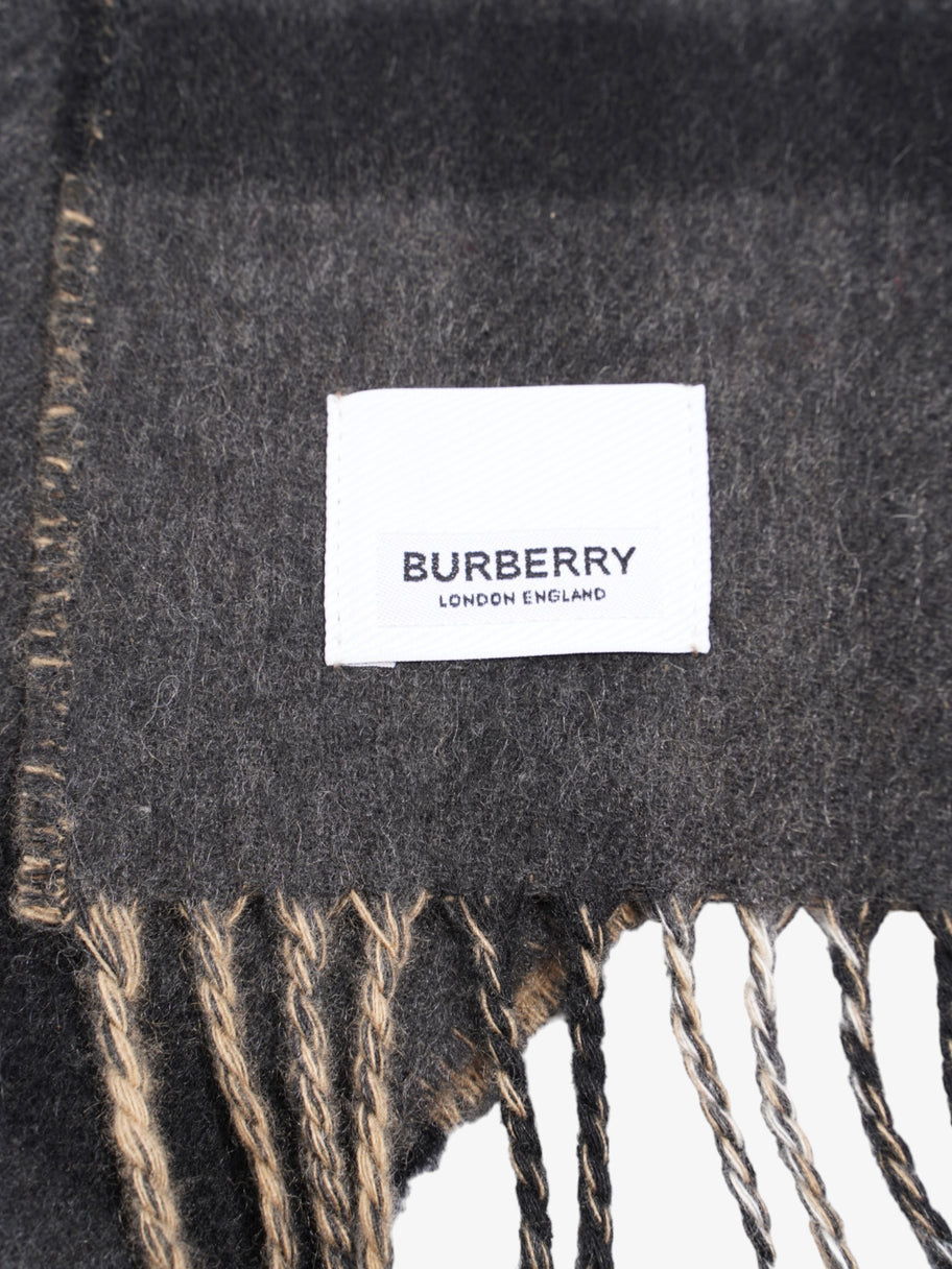 Burberry Giant Check Lateral Split Scarf Archive Beige / Black Cashmere Image 3