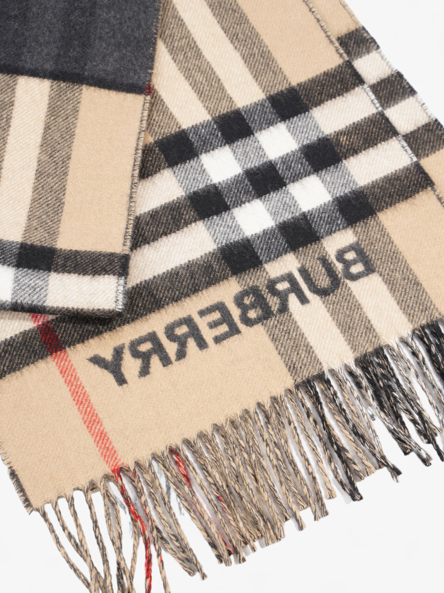 Burberry Giant Check Lateral Split Scarf Archive Beige / Black Cashmere Image 4