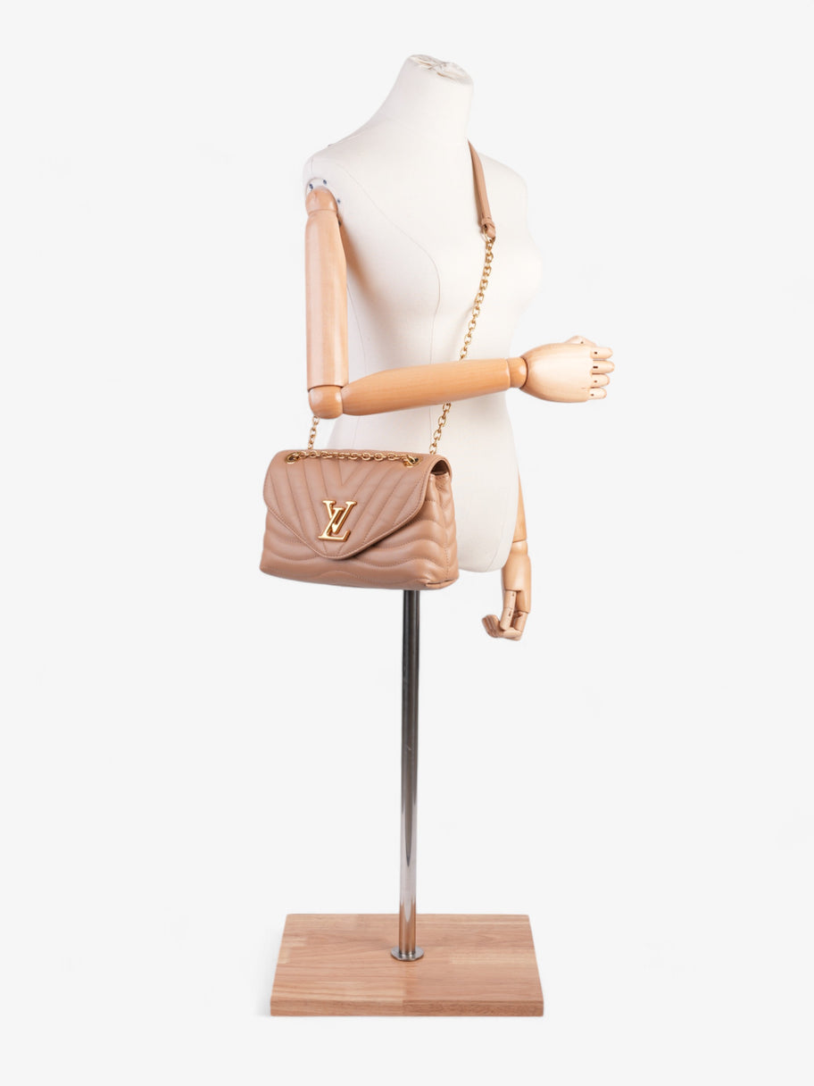 Louis Vuitton New Wave Chain Bag Beige Leather MM Image 2