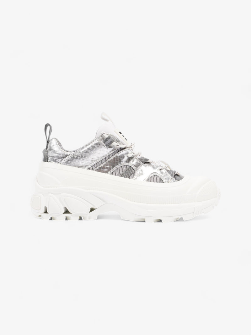  Burberry Arthur White / Silver Mesh EU 39.5 UK 6.5