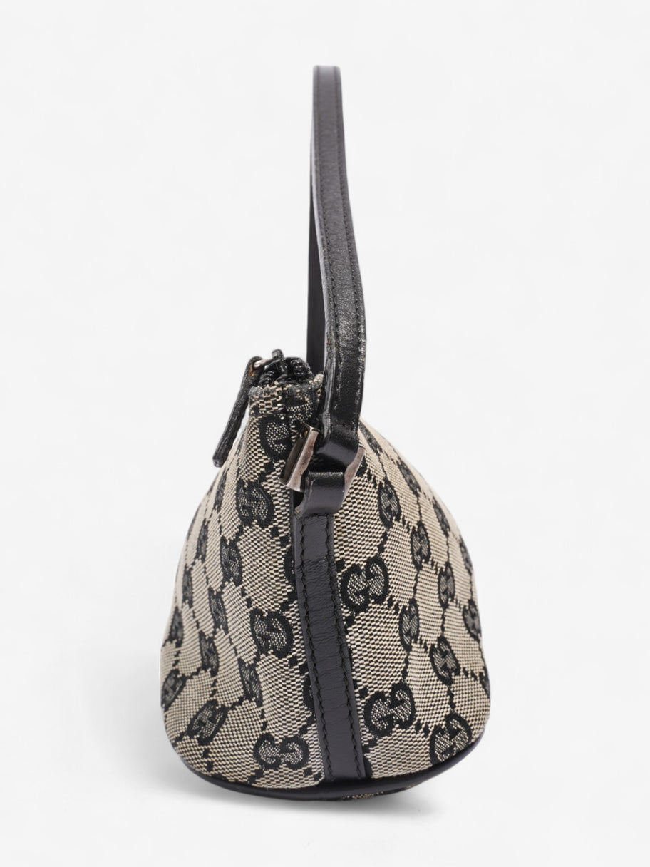 Gucci Boat Pochette GG Supreme / Black Coated Canvas Image 4