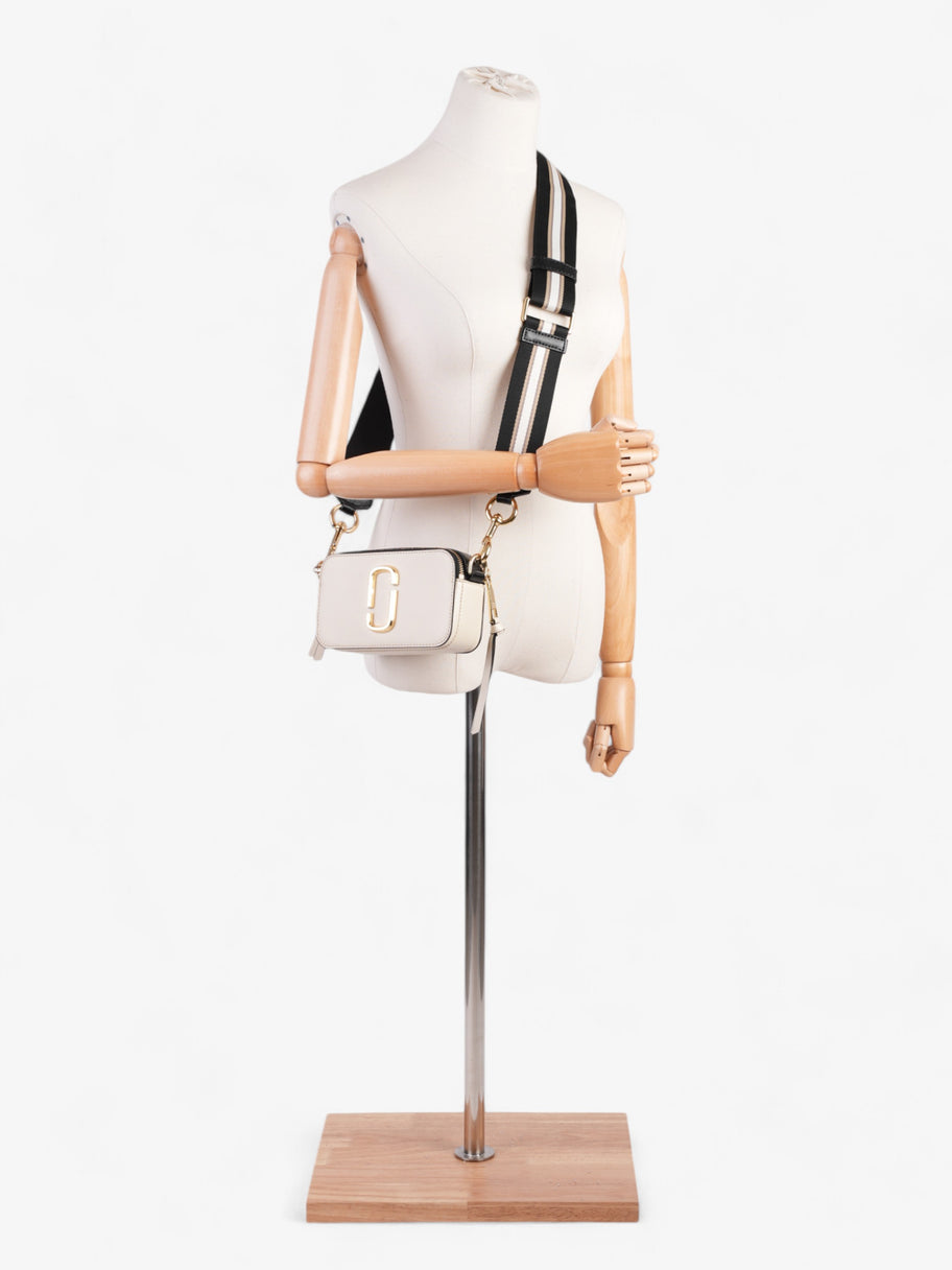 Marc Jacobs The Snapshot Bag Cream / Black Leather Image 2