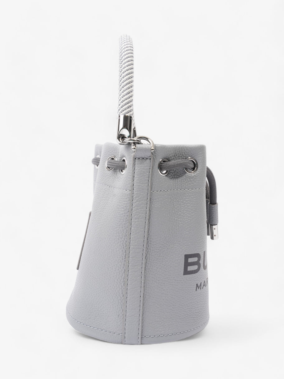 The Bucket Bag Wolf Grey Leather Image 12