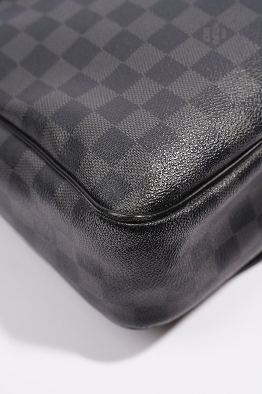 Louis Vuitton Daniel Damier Graphite Canvas MM Image 19