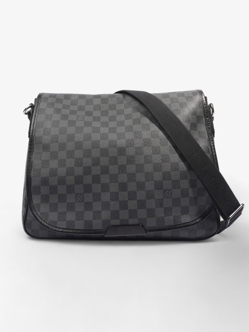  Louis Vuitton Daniel Damier Graphite Canvas MM