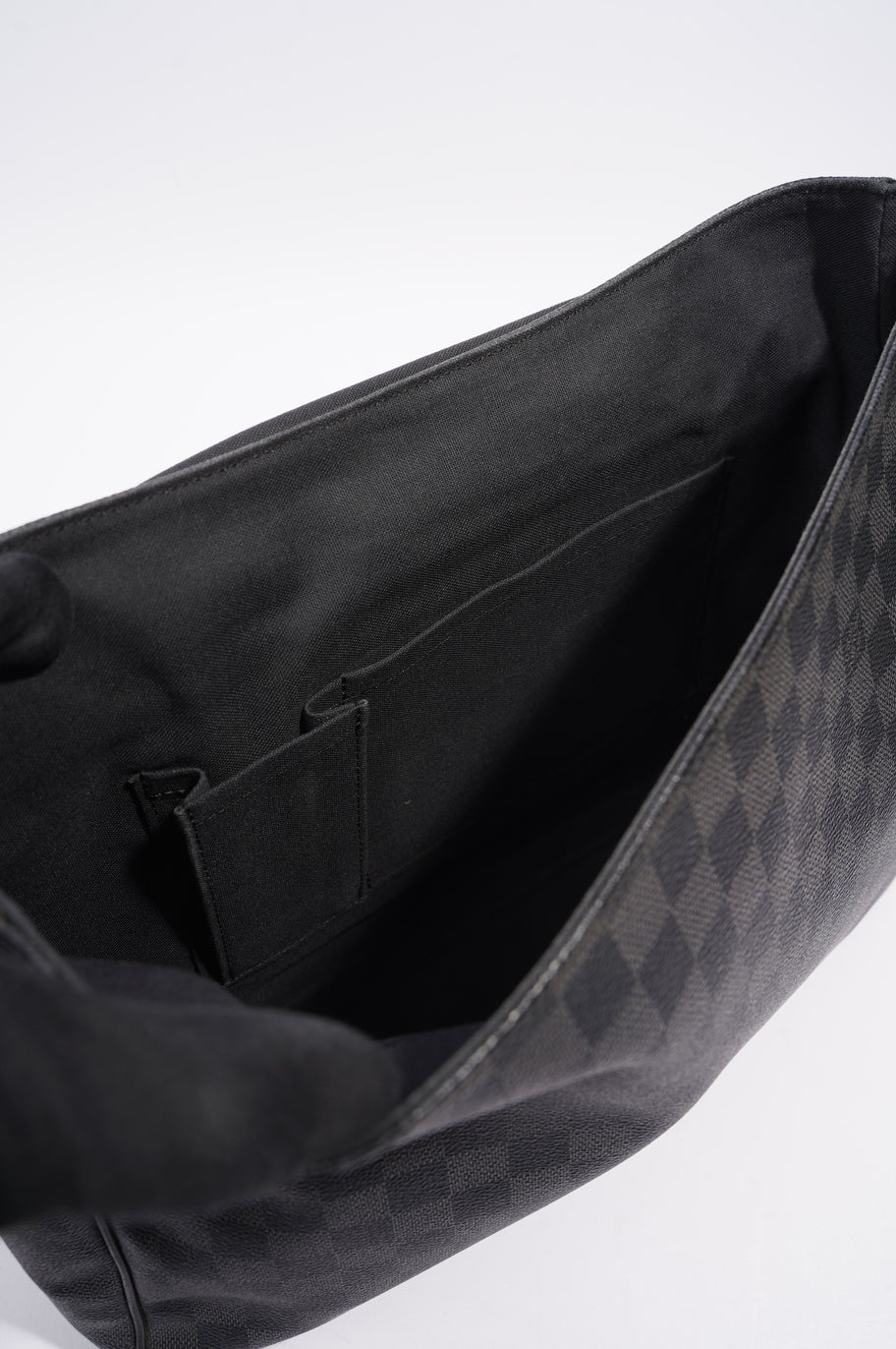 Louis Vuitton Daniel Damier Graphite Canvas MM Image 23