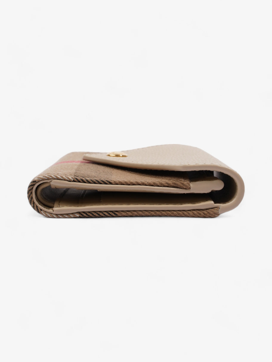 Burberry Fold Triangular Flap Wallet Nova Check / Beige Canvas Image 4