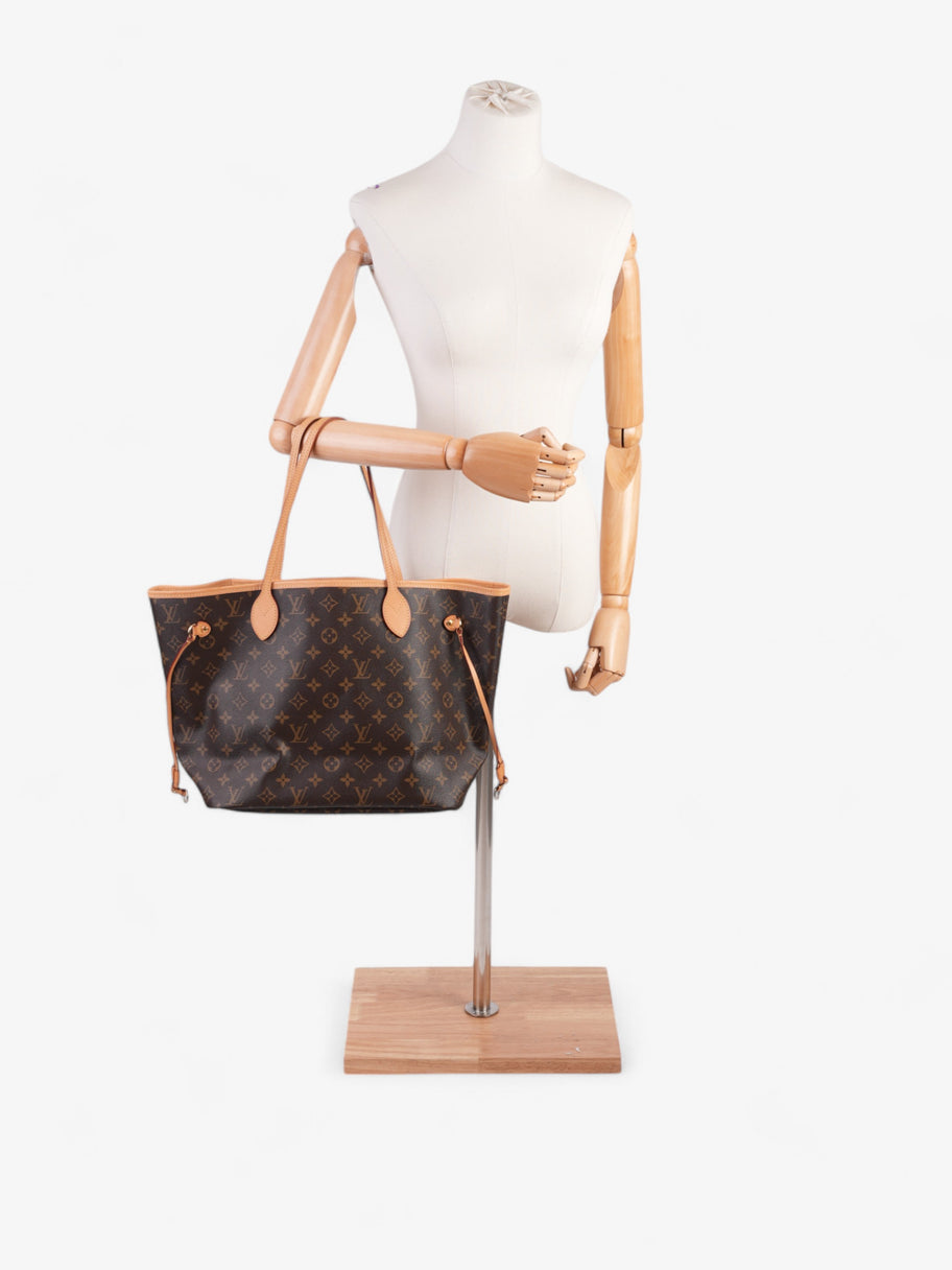 Louis Vuitton Neverfull Monogram Coated Canvas MM Image 2