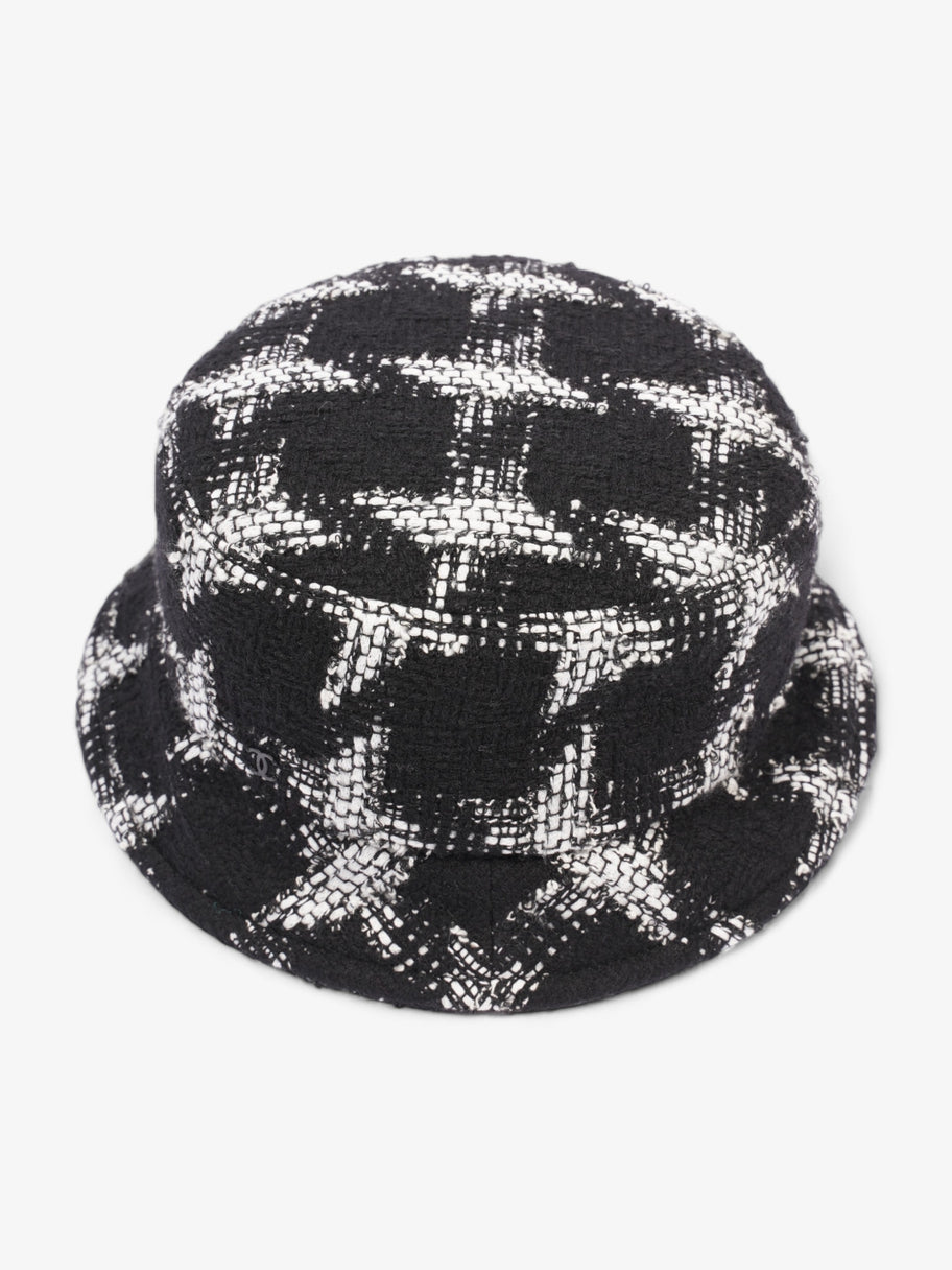 Chanel Bucket Hat Black / White Cotton Medium Image 4