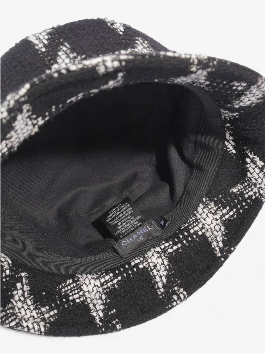 Chanel Bucket Hat Black / White Cotton Medium Image 6