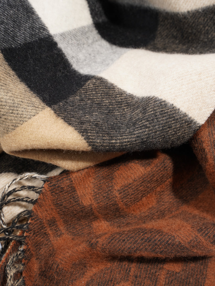 Burberry Reversible Scarf House Check / Brown Cashmere Image 5