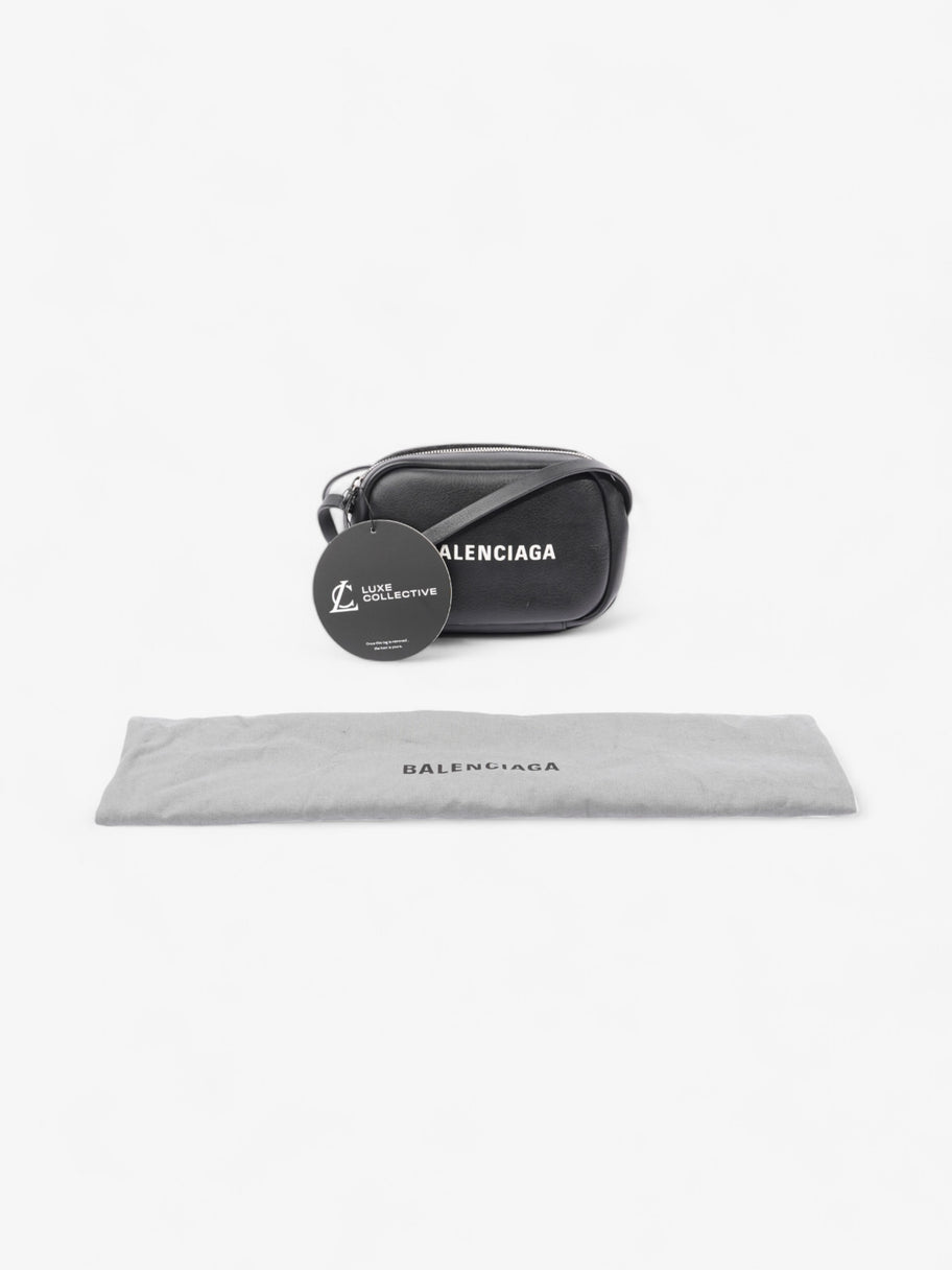 Balenciaga Camera Bag Black / White Leather Image 8