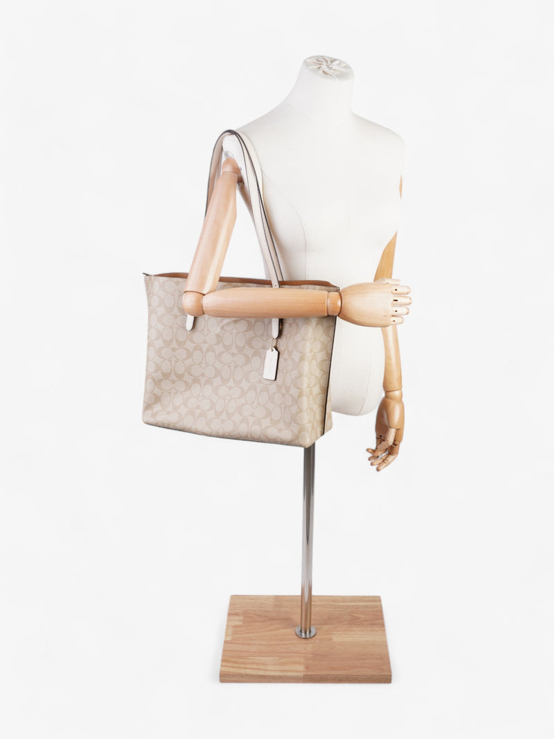  Coach Mollie Tote Beige / White Canvas