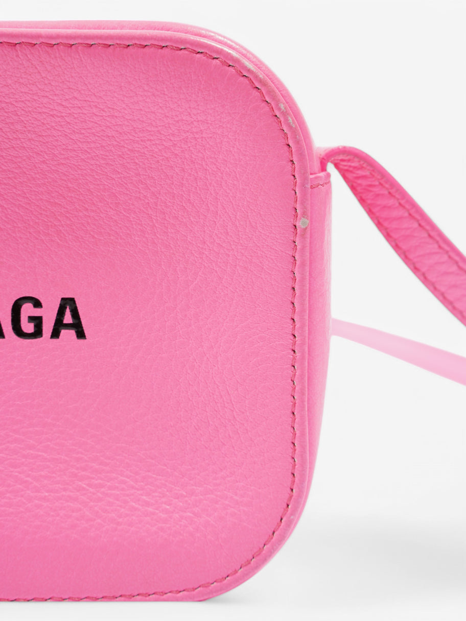 Balenciaga Everyday Camera bag Neon Pink / Black Leather Small Image 7