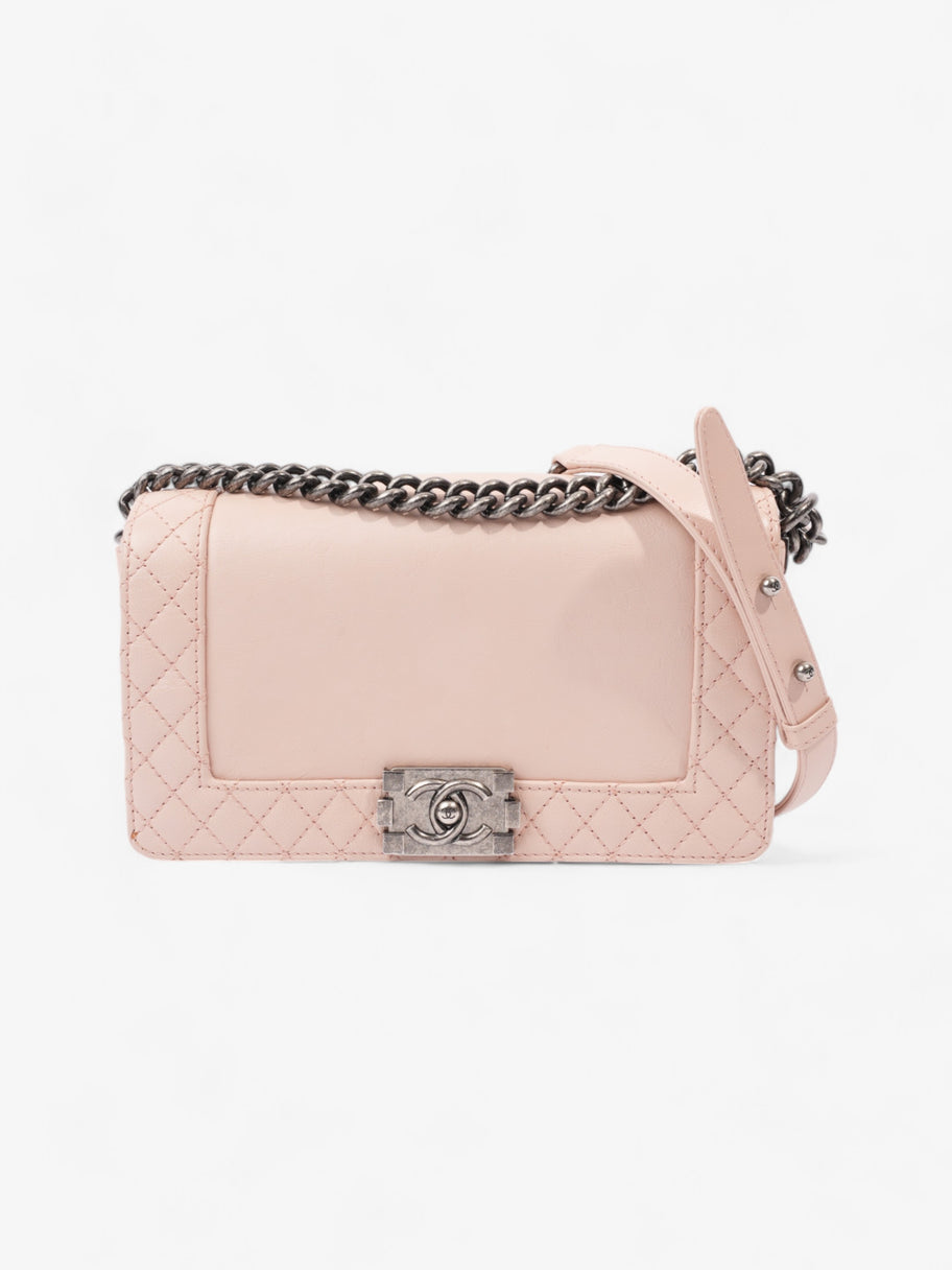 Chanel Boy Bag Light Pink Leather Medium Image 1