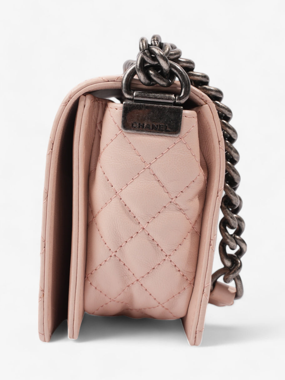 Chanel Boy Bag Light Pink Leather Medium Image 3