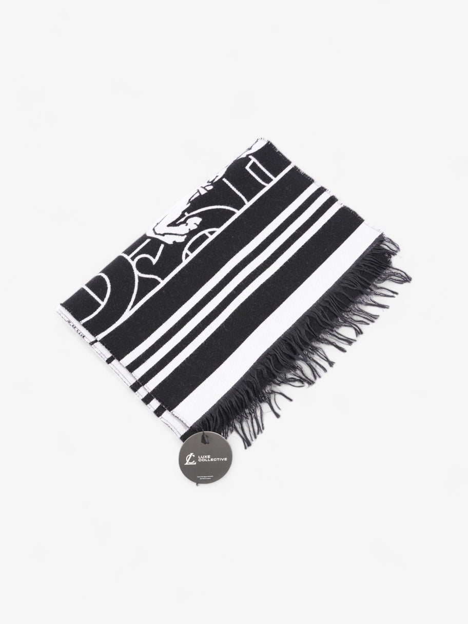 Burberry Equestrian Scarf Black / White Wool Image 5