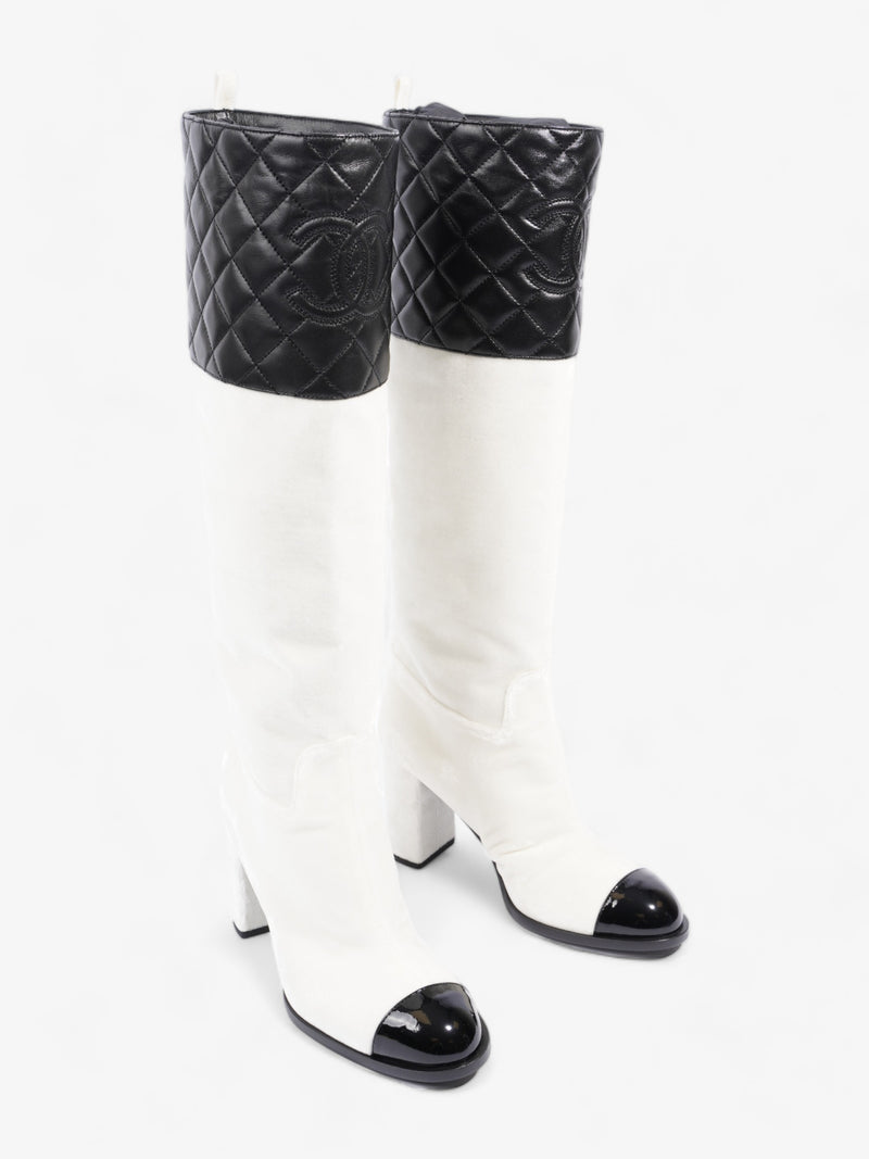  Chanel Knee High Boots White / Black Velvet EU 38 UK 5