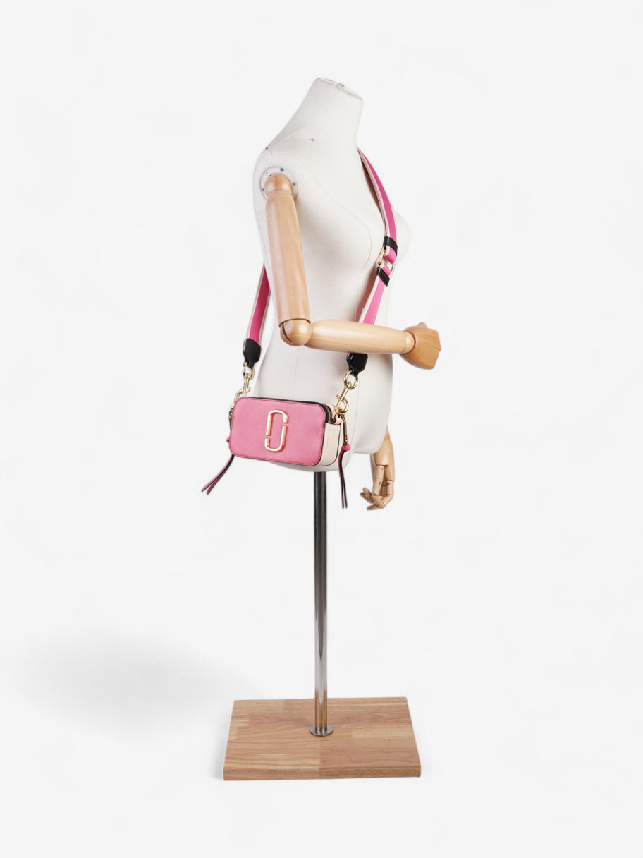 Marc Jacobs The Snapshot Bag Dragon Fruit / Light Pink Leather Image 2