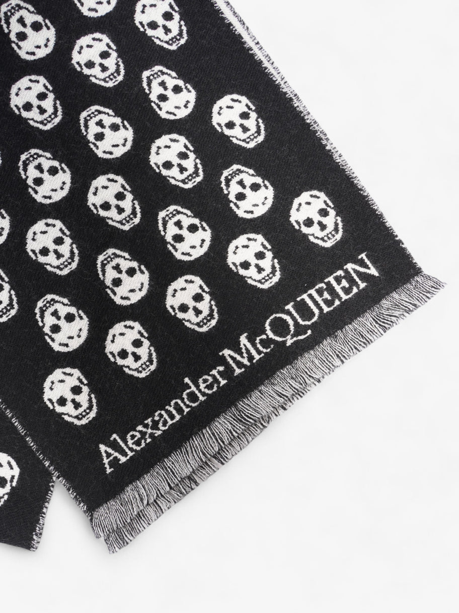 Alexander McQueen Skull Printed Scarf Black / White Wool Image 2