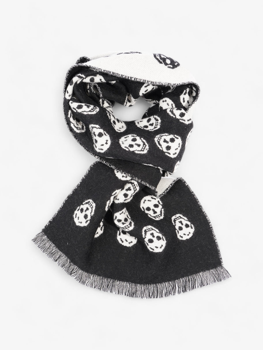 Alexander McQueen Skull Printed Scarf Black / White Wool Image 5