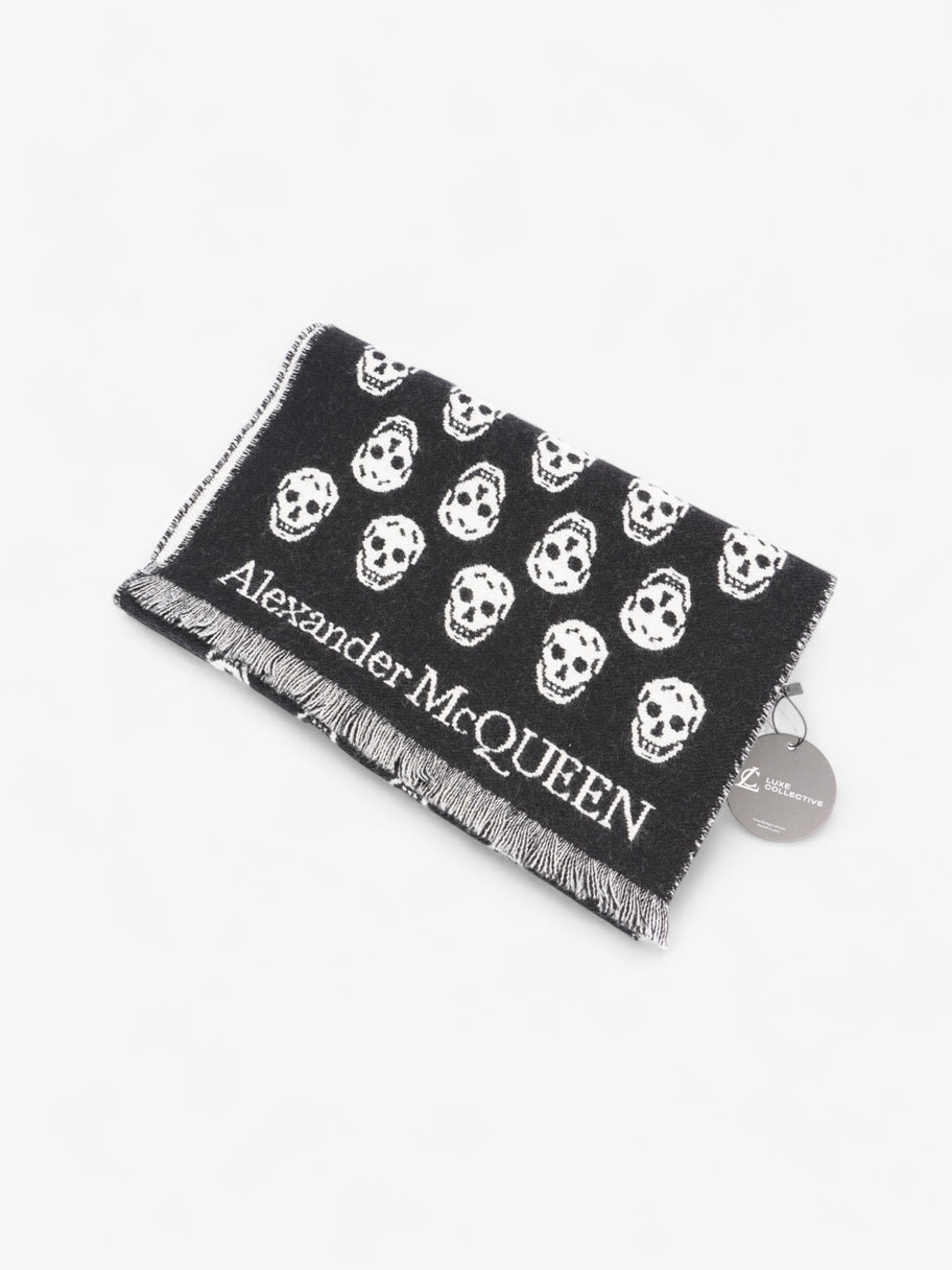 Alexander McQueen Skull Printed Scarf Black / White Wool Image 6