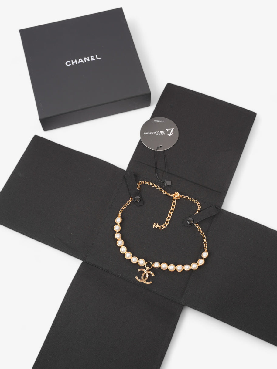 Chanel CC Pearl Necklace Gold Base Metal Image 4