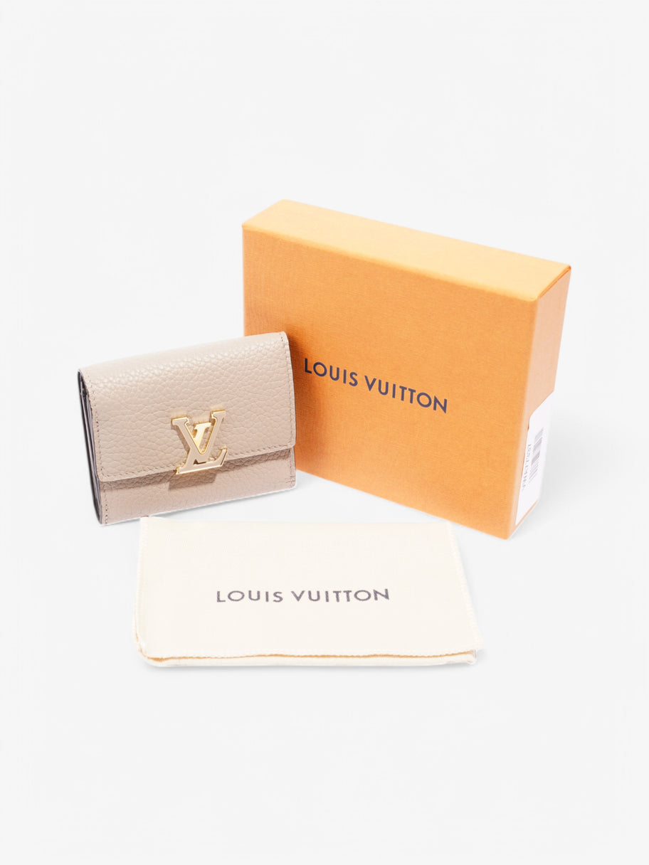 Louis Vuitton Capucines XS wallet Beige Leather Image 6