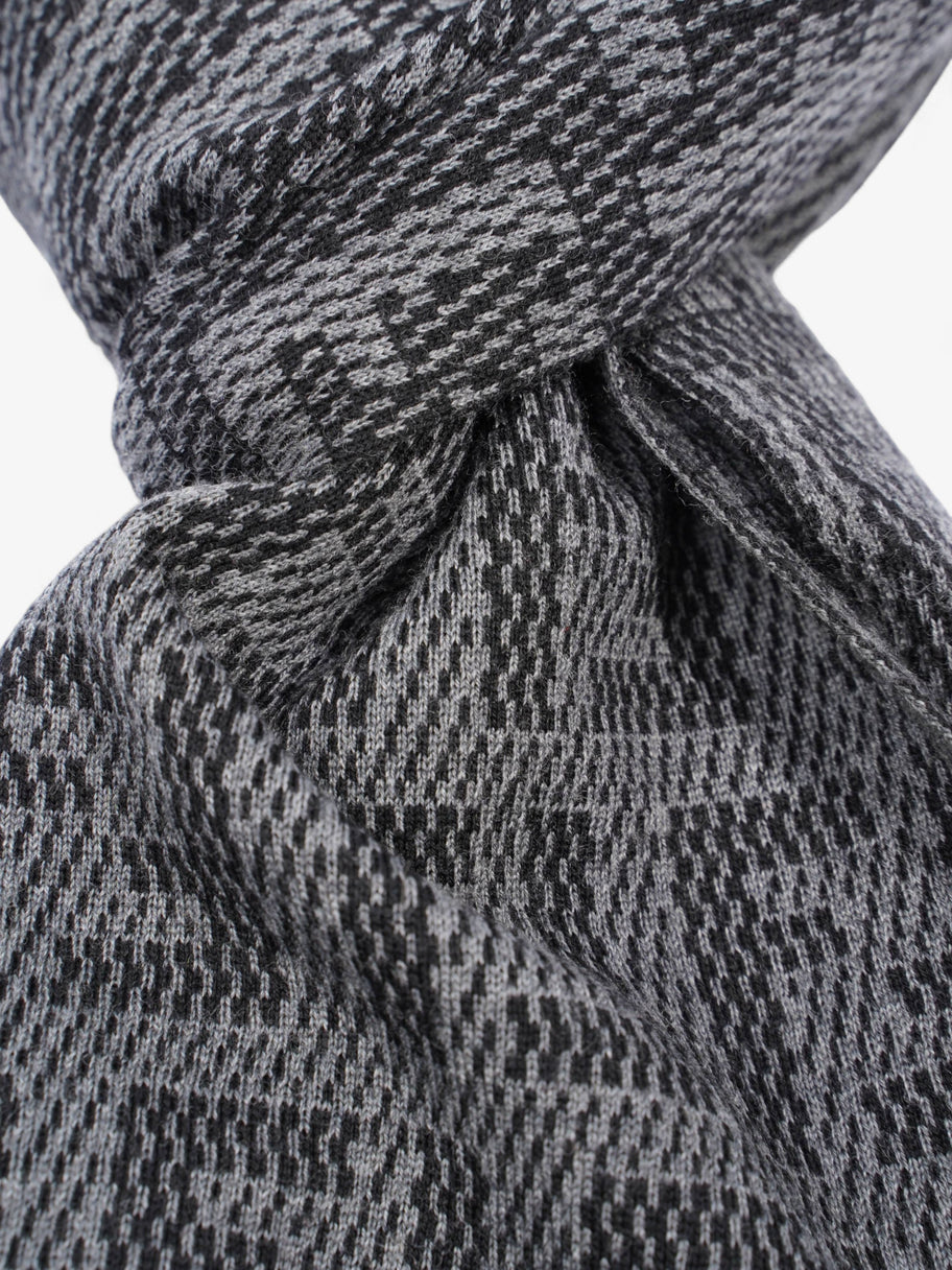 Fendi Logo Pattern Scarf Black / Grey Wool Image 4