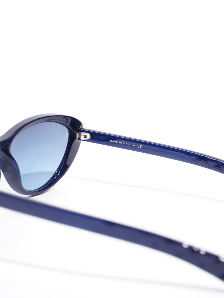 Chain Detail Cat Eye Sunglasses Navy Acetate 140mm Image 6