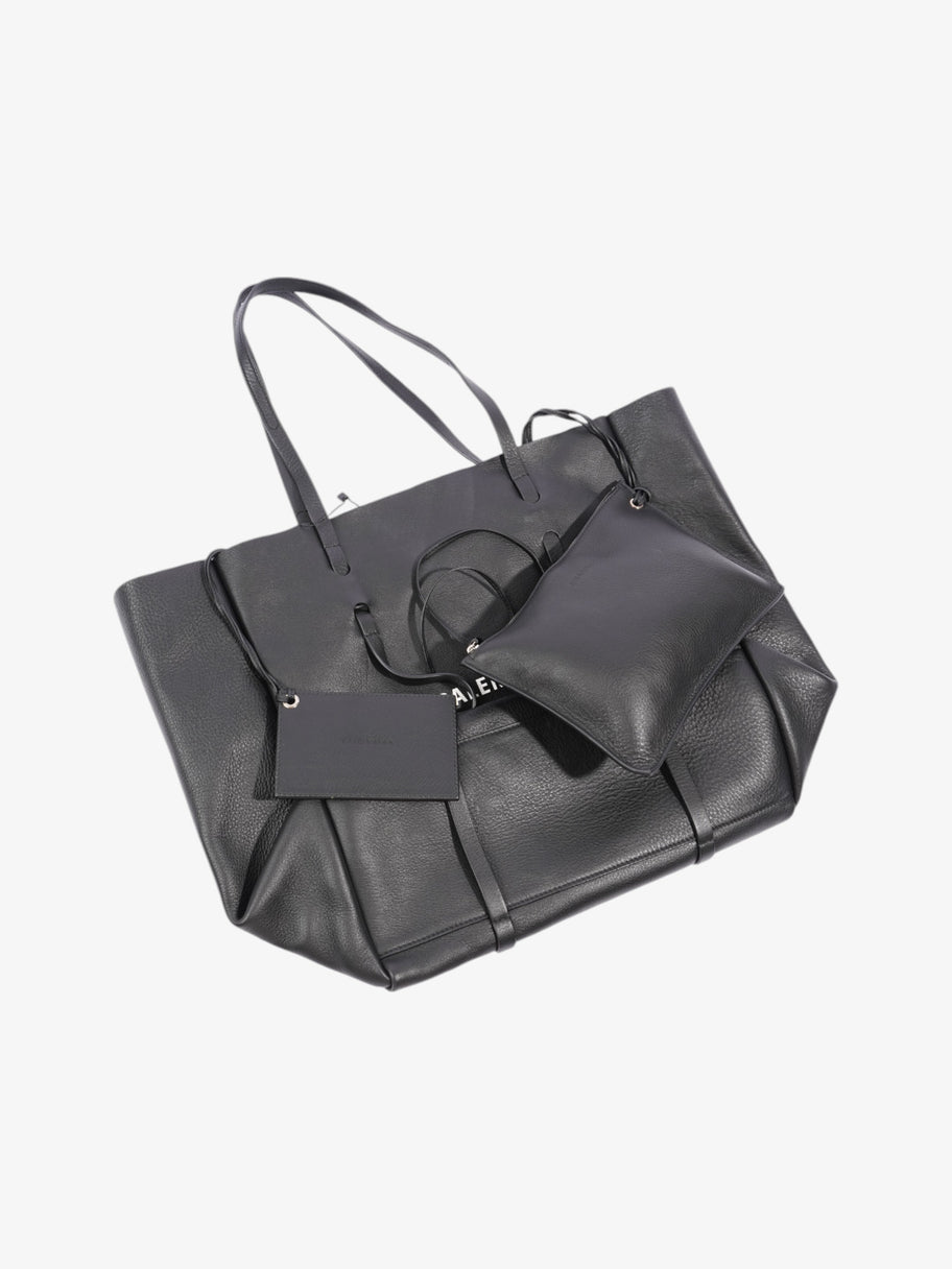 Balenciaga Everyday Tote Black / White Leather Medium Image 10