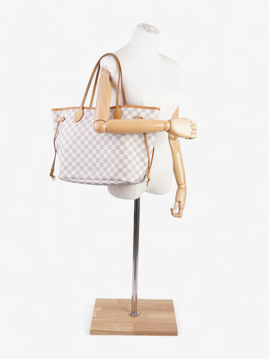 Louis Vuitton Neverfull Damier Azur Coated Canvas MM Image 2