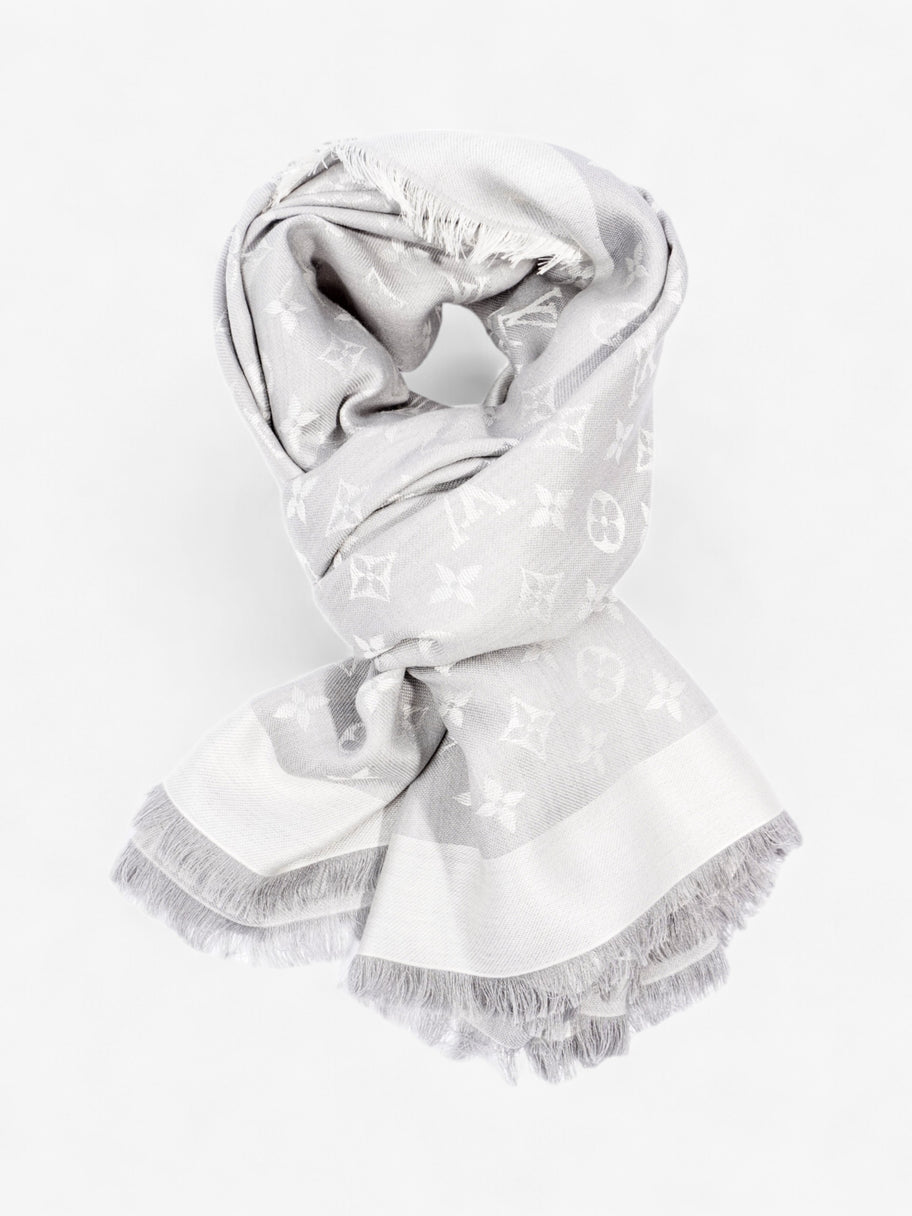 Louis Vuitton Classic Shawl Monogram Grey Silk Image 5