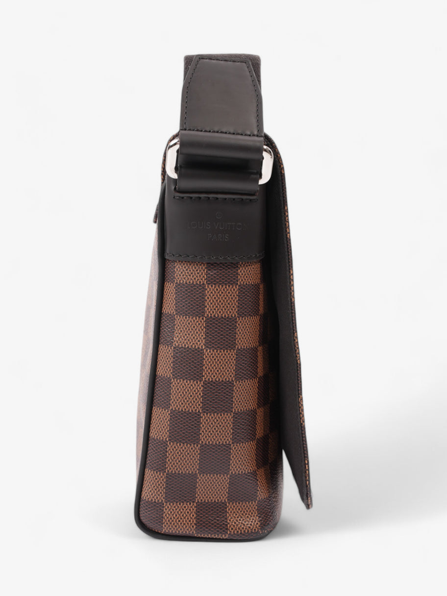 Louis Vuitton District Messenger Damier Ebene Coated Canvas Image 5