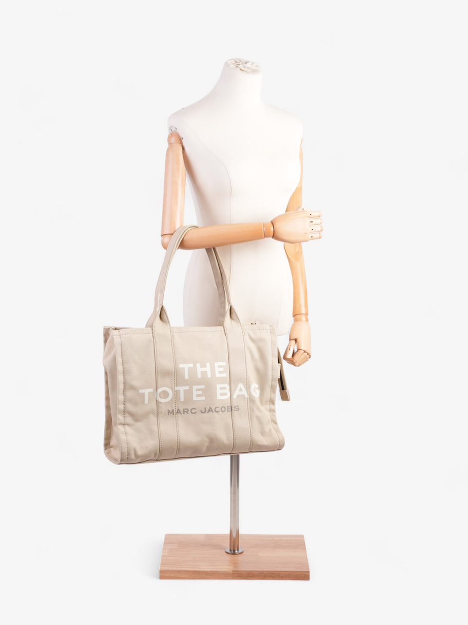 Marc Jacobs The tote bag Beige Canvas Large Image 2