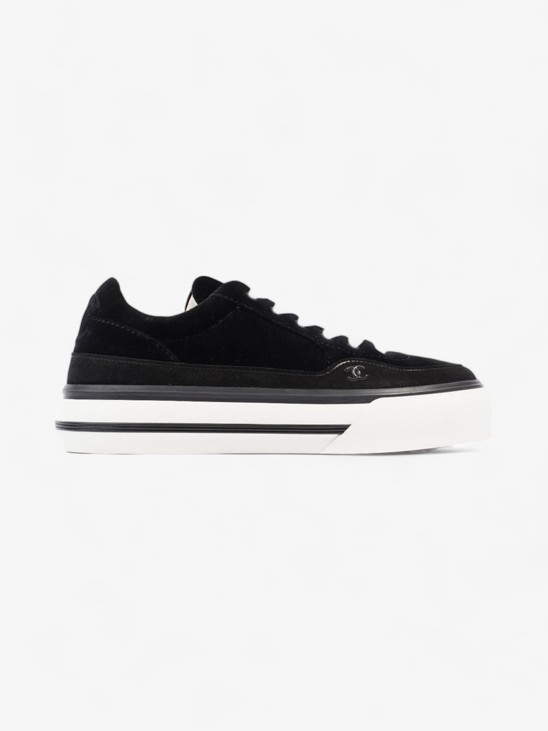  Chanel CC Suede Sneaker Black / White Suede EU 42 UK 8